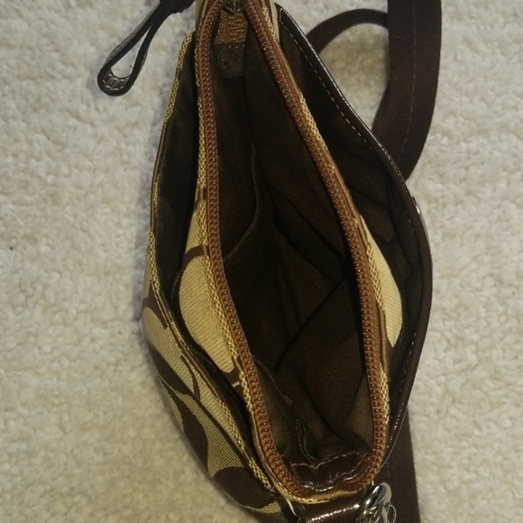 Coach Crossbody - Picture 5 of 7